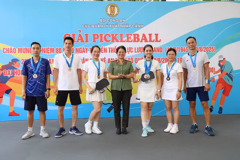 Cục Quản lý xuất nhập cảnh, Bộ Công an tổ chức Giải thi đấu pickleball năm 2025 -1