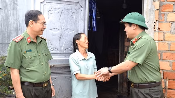 Kiểm tra tiến độ xóa nhà tạm, nhà dột nát trên địa bàn tỉnh Gia Lai
