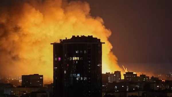 Thủ đô Ukraine rung chuyển vì đợt tấn công ồ ạt suốt đêm của Nga