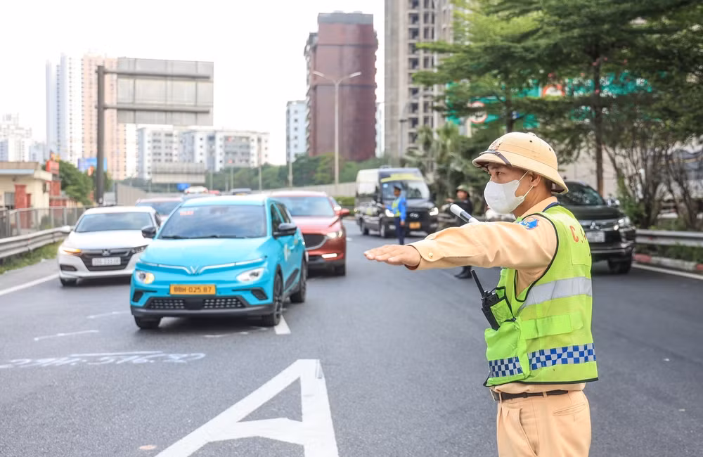 Trật tự an toàn giao thông 5 ngày nghỉ lễ: Số vụ tai nạn giảm mạnh -0