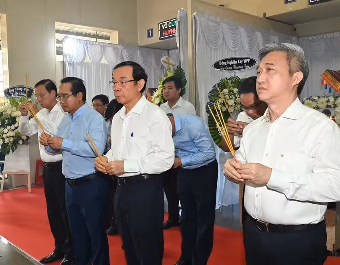 Buộc tháo dỡ các công trình lấn chiếm tại cư xá Độc Lập sau vụ cháy khiến 8 người thiệt mạng -0