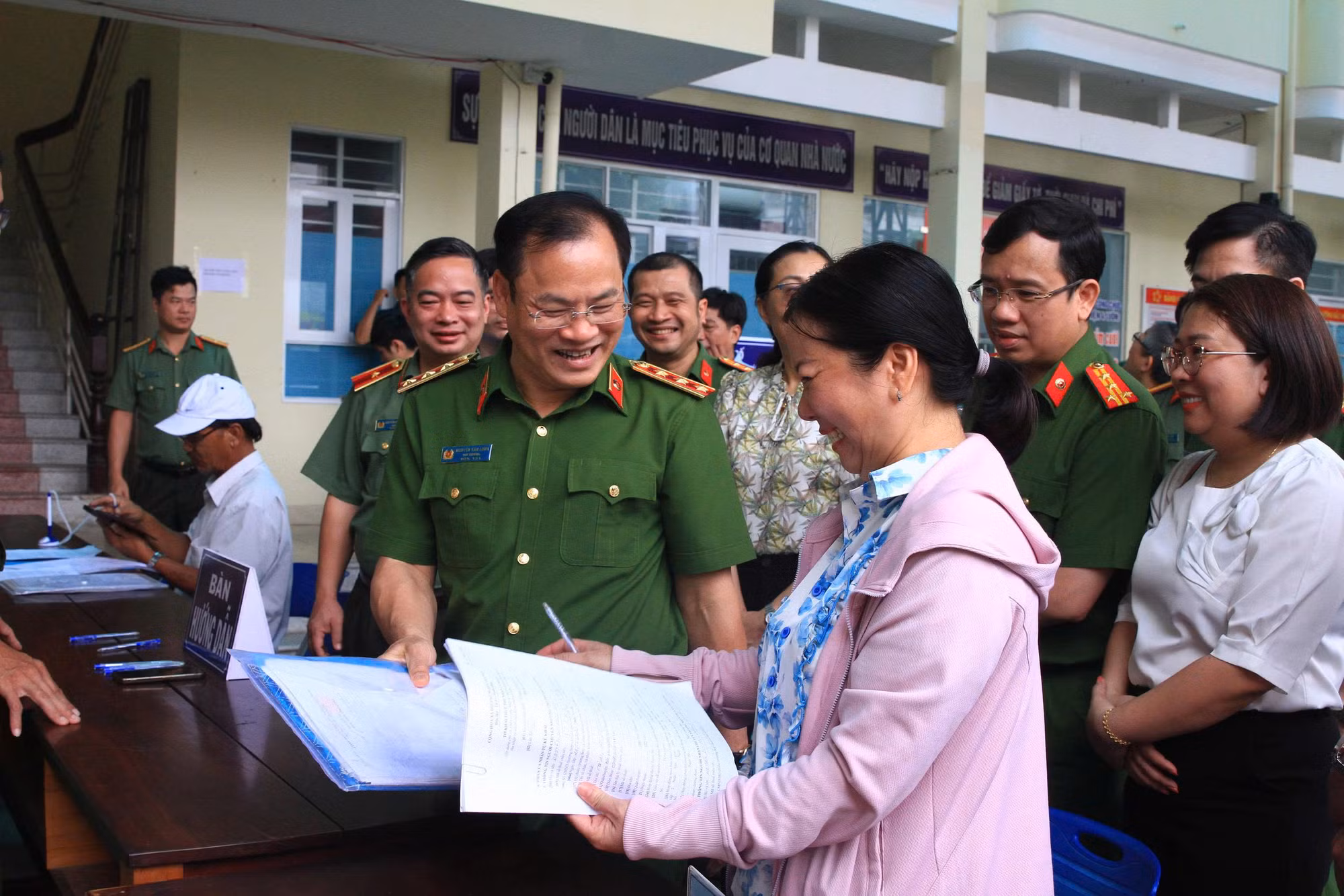 Thứ trưởng Nguyễn Văn Long kiểm tra công tác đảm bảo dịch vụ công tại tỉnh Khánh Hòa -0