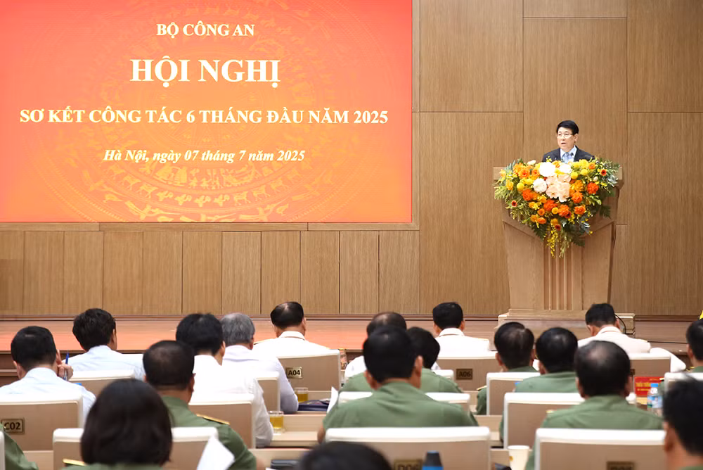 Bảo đảm tốt an ninh chính trị, trật tự, an toàn xã hội trong thực hiện chính quyền địa phương 2 cấp -0