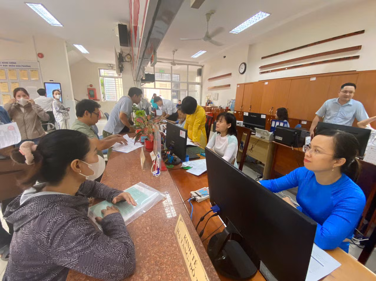 TP Hồ Chí Minh phấn khởi ngày đầu vận hành chính quyền địa phương hai cấp -0