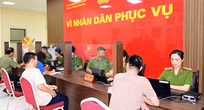 Hơn 100 xã, phường và đặc khu ở Hải Phòng trong ngày đầu vận hành -0