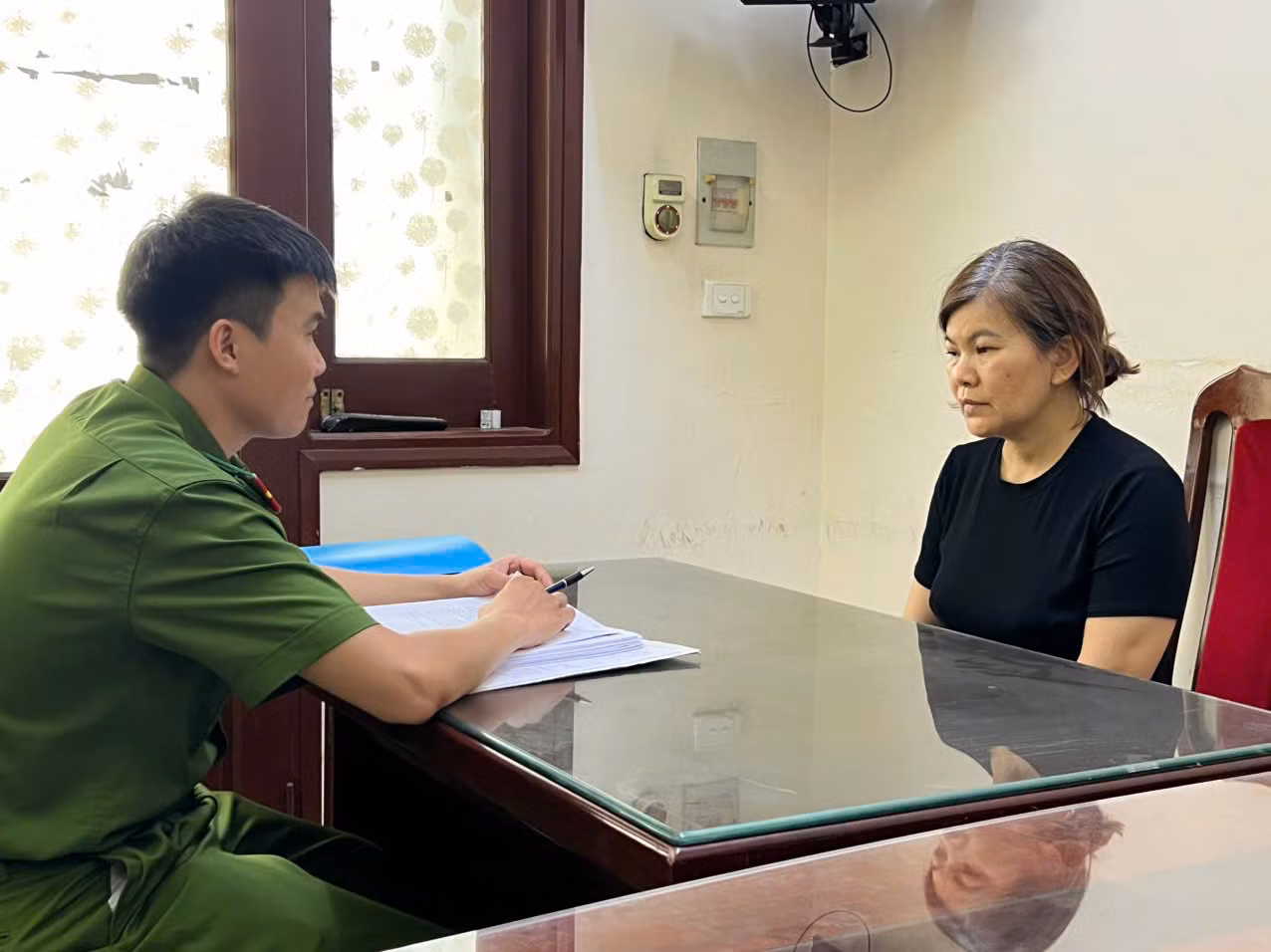 Bắt giữ ba lãnh đạo Trung tâm pháp y tâm thần khu vực miền núi phía Bắc về tội 