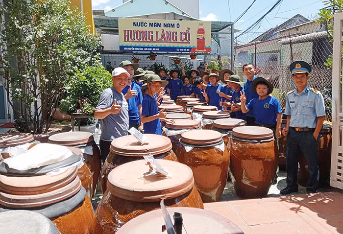 Khát vọng màu cánh gián -0