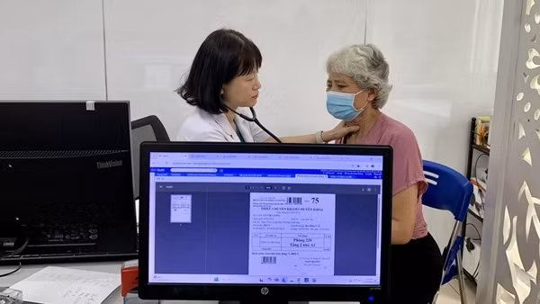 Trước tháng 10, các bệnh viện phải kê đơn thuốc điện tử