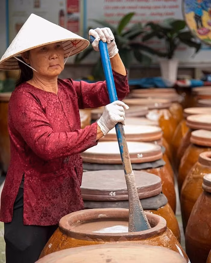 Khát vọng màu cánh gián -0