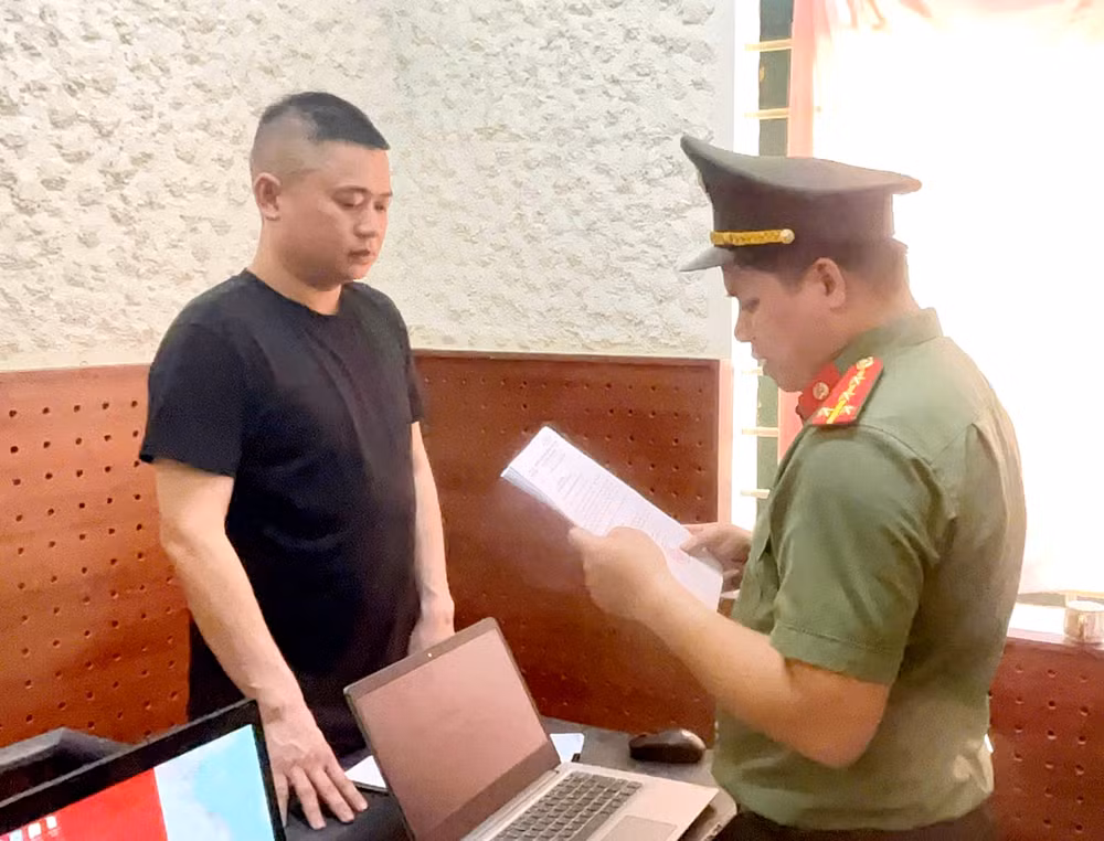 Bắt Phó Văn phòng đại diện Tạp chí Luật sư Việt Nam và đồng bọn về tội “Cưỡng đoạt tài sản” -0
