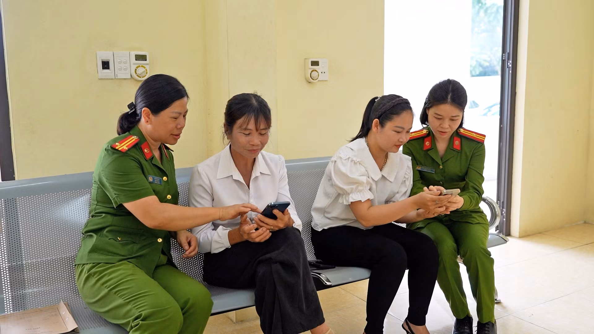 Lực lượng Công an thể hiện rõ vai trò nòng cốt trong đảm bảo ANTT và phục vụ nhân dân -0