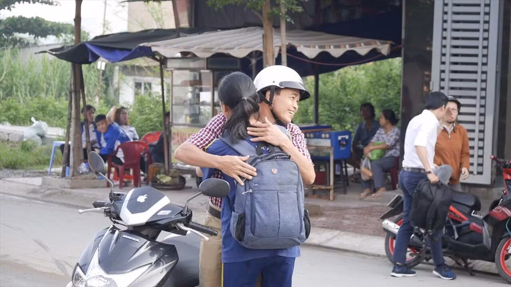 cha m- luôn d-ng hành cùng con trong s- lua ch-n ngh- nghi-p tuong lai--nh internet.jpg -2