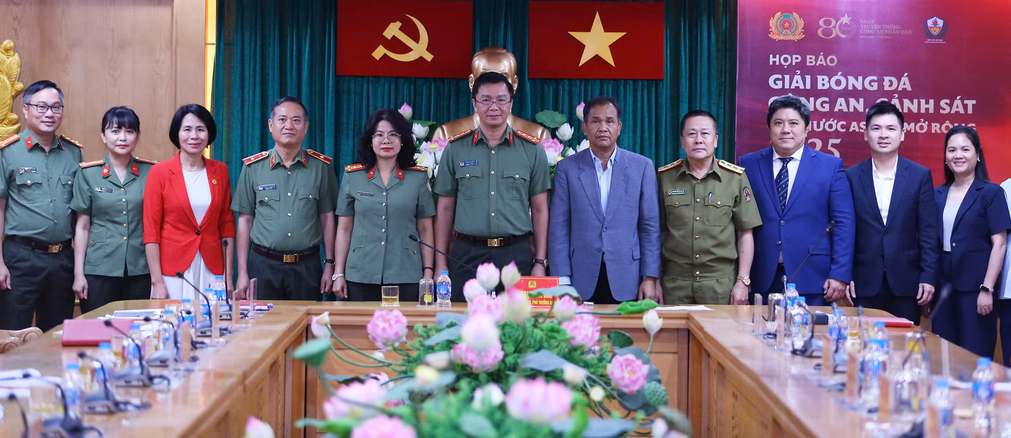 Giải Bóng đá Công an, Cảnh sát các nước ASEAN mở rộng năm 2025: Sân chơi thắt chặt tình hữu nghị, tăng cường hợp tác quốc tế về an ninh -0