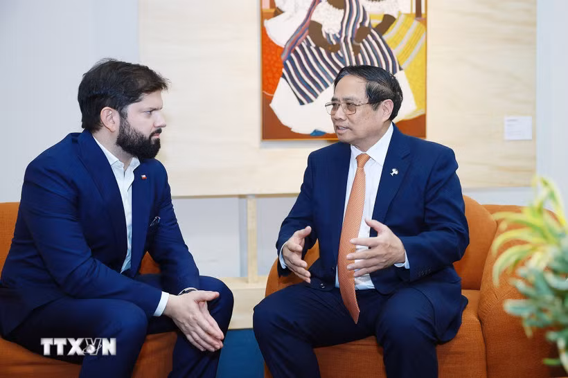 Thủ tướng Phạm Minh Chính gặp lãnh đạo các nước Chile, Uruguay và Indonesia -0