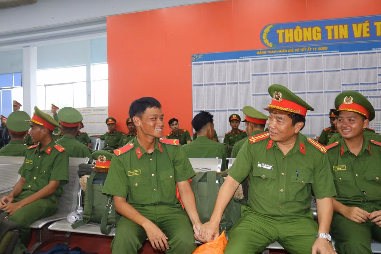 CSCĐ Đông Nam TP Hồ Chí Minh hành quân ra Thủ đô phục vụ Lễ kỷ niệm 80 năm Quốc khánh -0