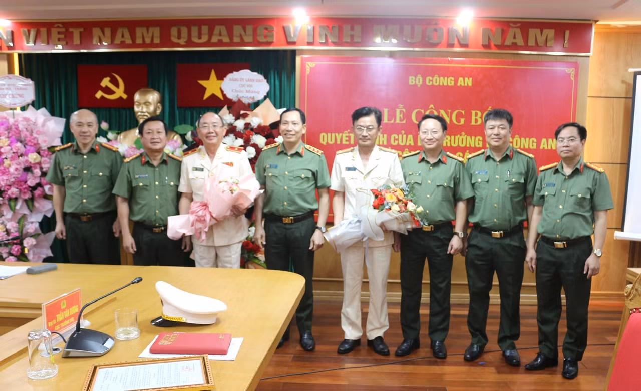 Điều động, bổ nhiệm Đại tá Trần Văn Dương giữ chức vụ Cục trưởng Cục Xây dựng phong trào bảo vệ ANTQ -0