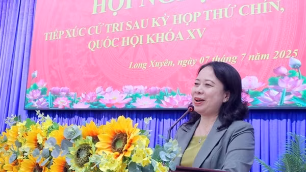 Phó Chủ tịch nước Võ Thị Ánh Xuân tiếp xúc cử tri tỉnh An Giang