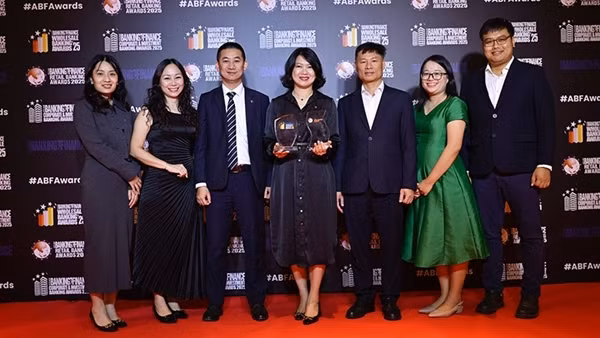 Vietcombank nhận cú đúp giải thưởng Quản trị rủi ro từ Asian Banking and Finance