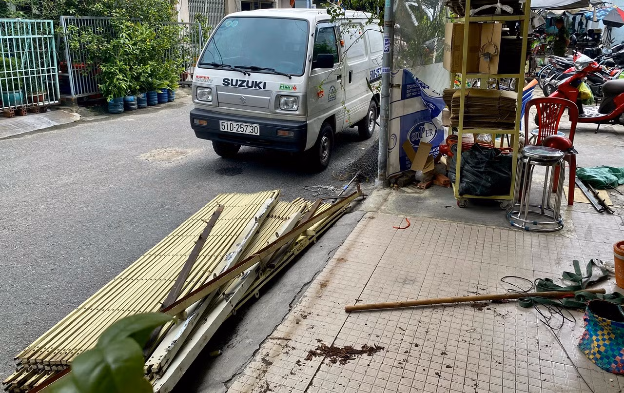 Buộc tháo dỡ các công trình lấn chiếm tại cư xá Độc Lập sau vụ cháy khiến 8 người thiệt mạng -1