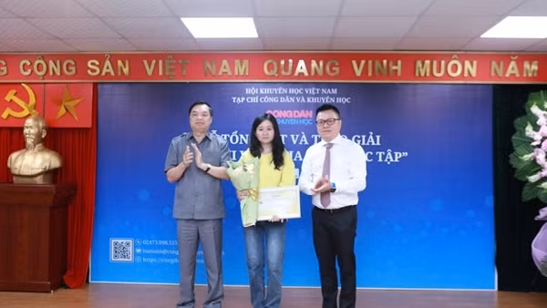 Vinh danh các tác giả đạt giải Cuộc thi viết "Gia đình học tập"