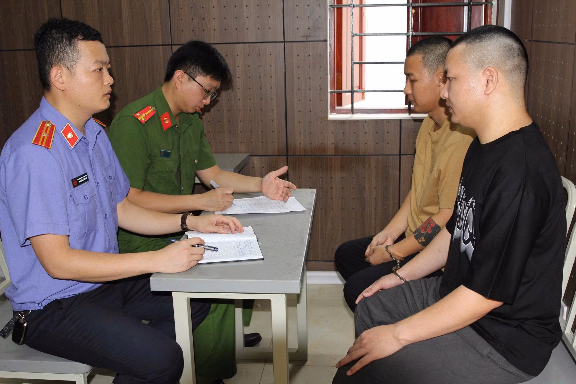 Công an tỉnh Nghệ An: Giăng lưới bắt “lừa” -0