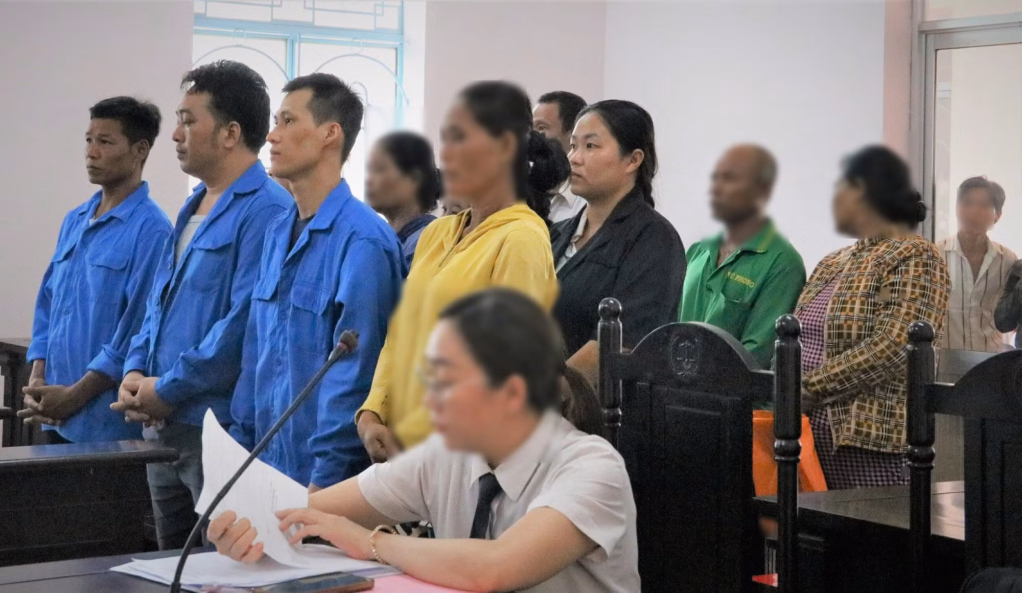 Hơn 93 năm tù cho đường dây mua bán trẻ em có người thân tiếp tay -0