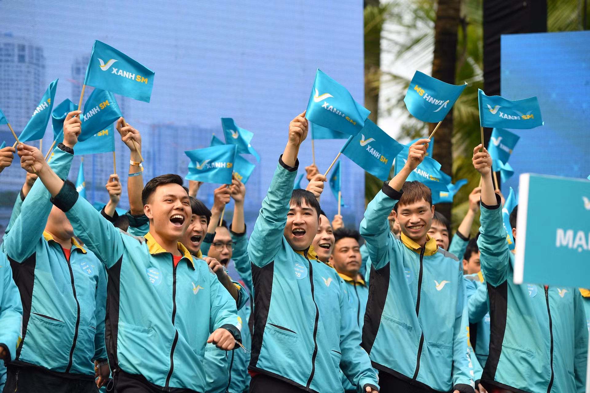 Vingroup phát động chiến dịch “Cùng hành động vì bầu trời xanh” -0