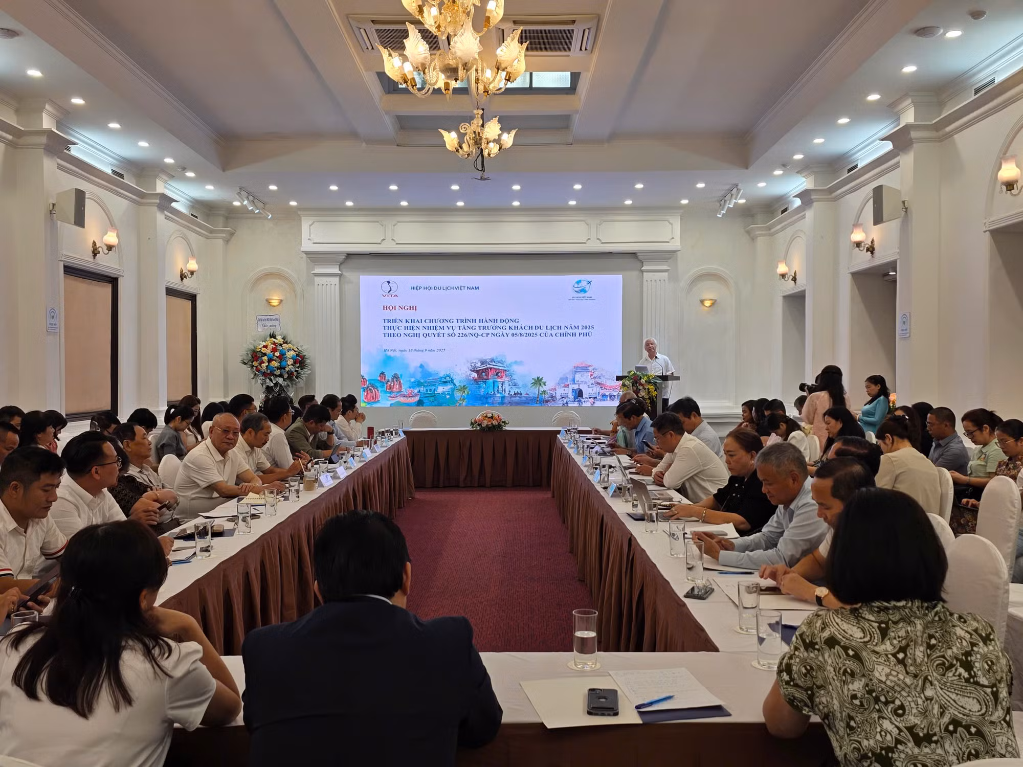 Phải quyết liệt hành động, du lịch mới có thể đón 25 triệu khách quốc tế, 150 triệu khách nội địa -0