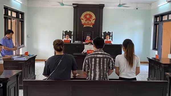 Khởi tố Phó Chánh tòa dân sự TAND TP Huế về hành vi “nhận hối lộ”