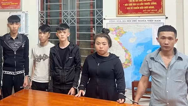 Bắt giữ “nữ quái” cầm đầu nhóm thanh thiếu niên gây rối trật tự công cộng