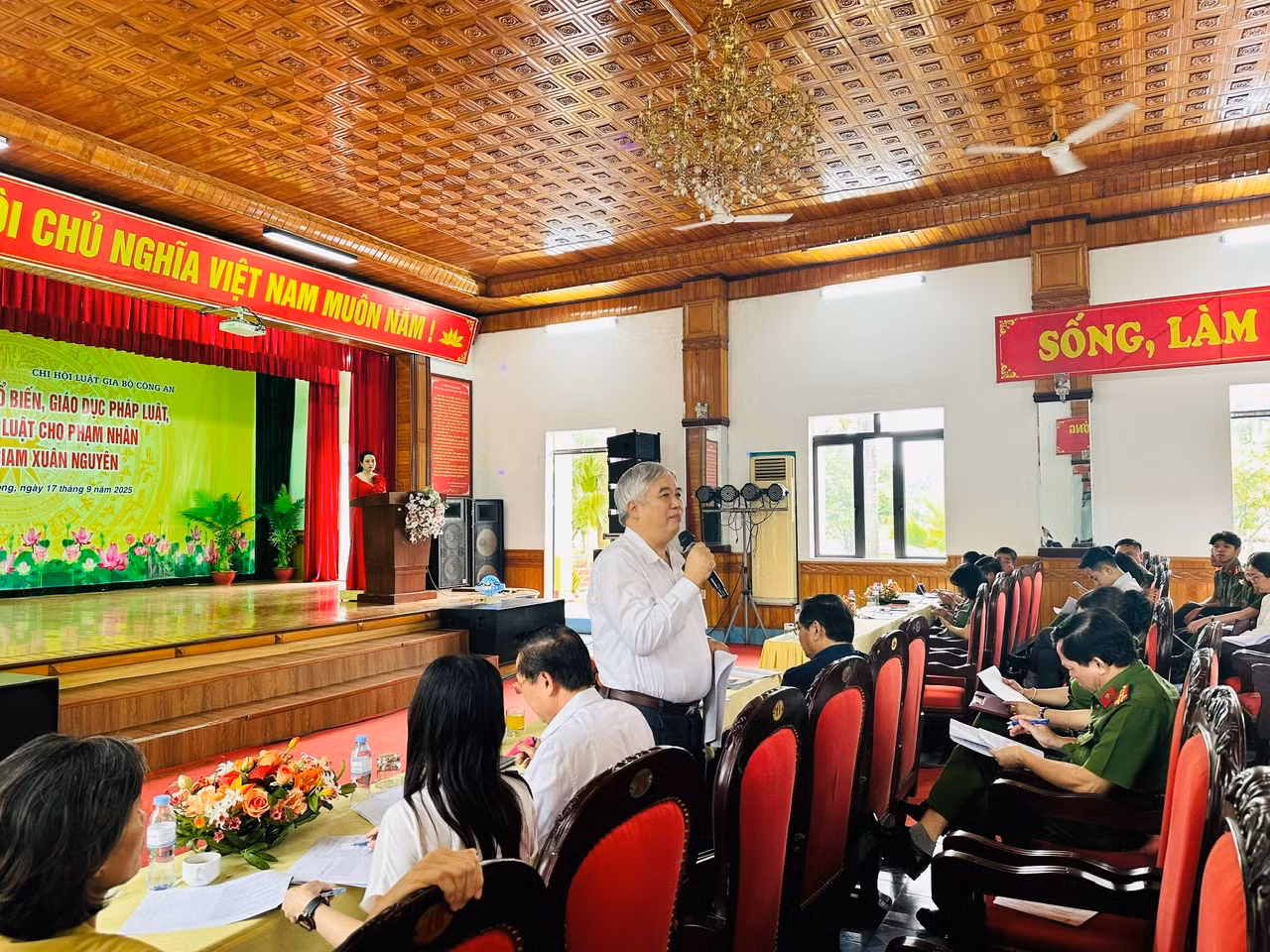 Tuyên truyền, tư vấn pháp luật cho các phạm nhân tại Trại giam Xuân Nguyên -0