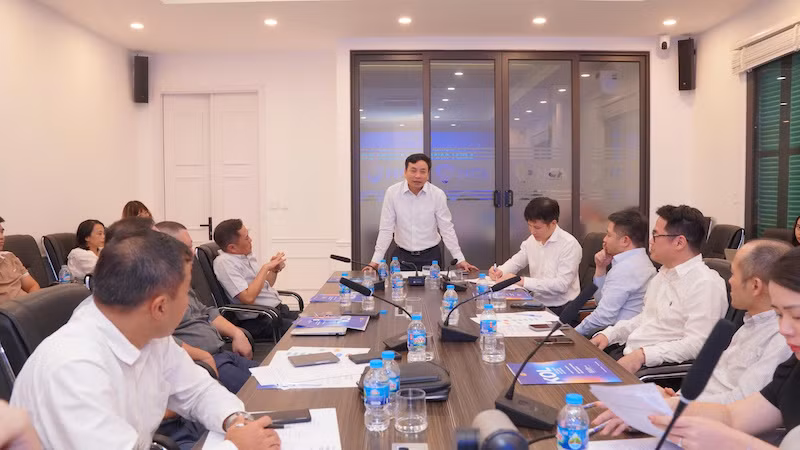 Không để bất kỳ ai phải đơn độc trên không gian số -0