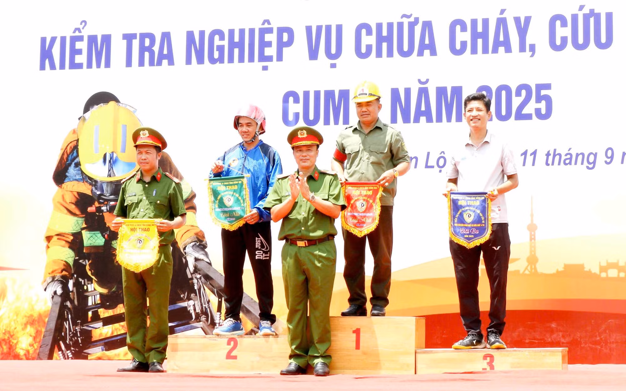 Hơn 1500 đội tuyển tham gia Hội thao nghiệp vụ chữa cháy, cứu nạn, cứu hộ -1