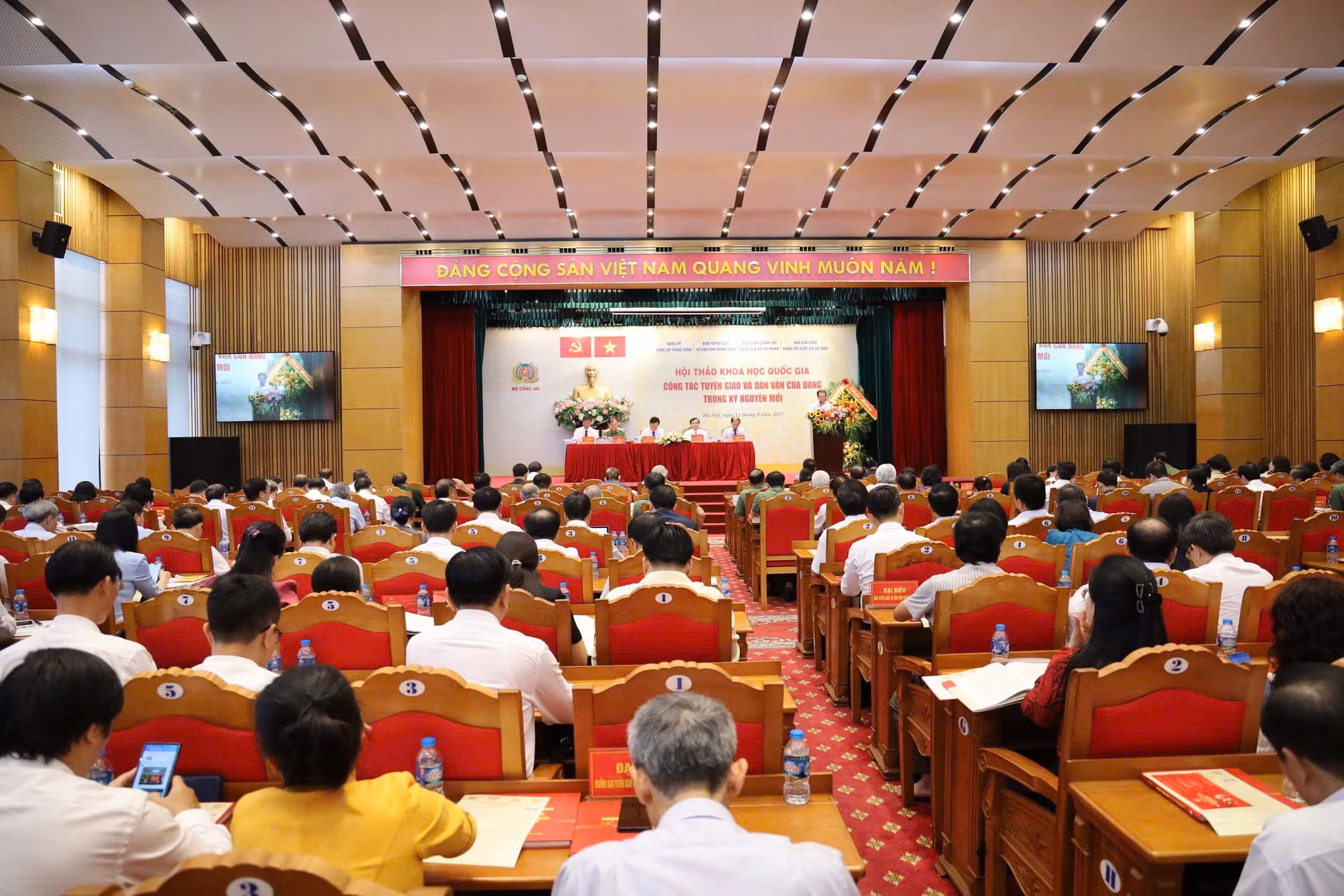 Tập hợp trí tuệ, nâng cao hiệu quả công tác tuyên giáo và dân vận của Đảng trong kỷ nguyên mới -0