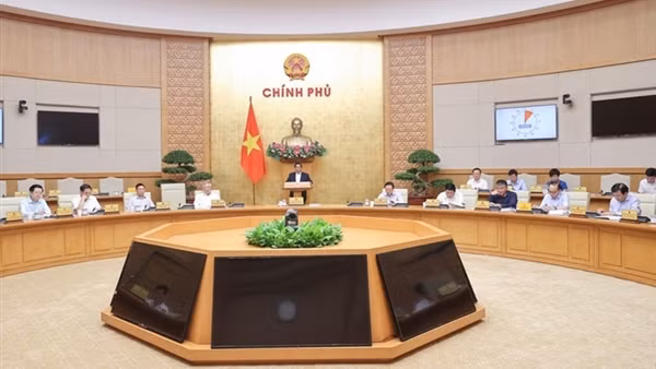 Khẩn trương hoàn thiện các dự án luật để trình Quốc hội vào tháng 10
