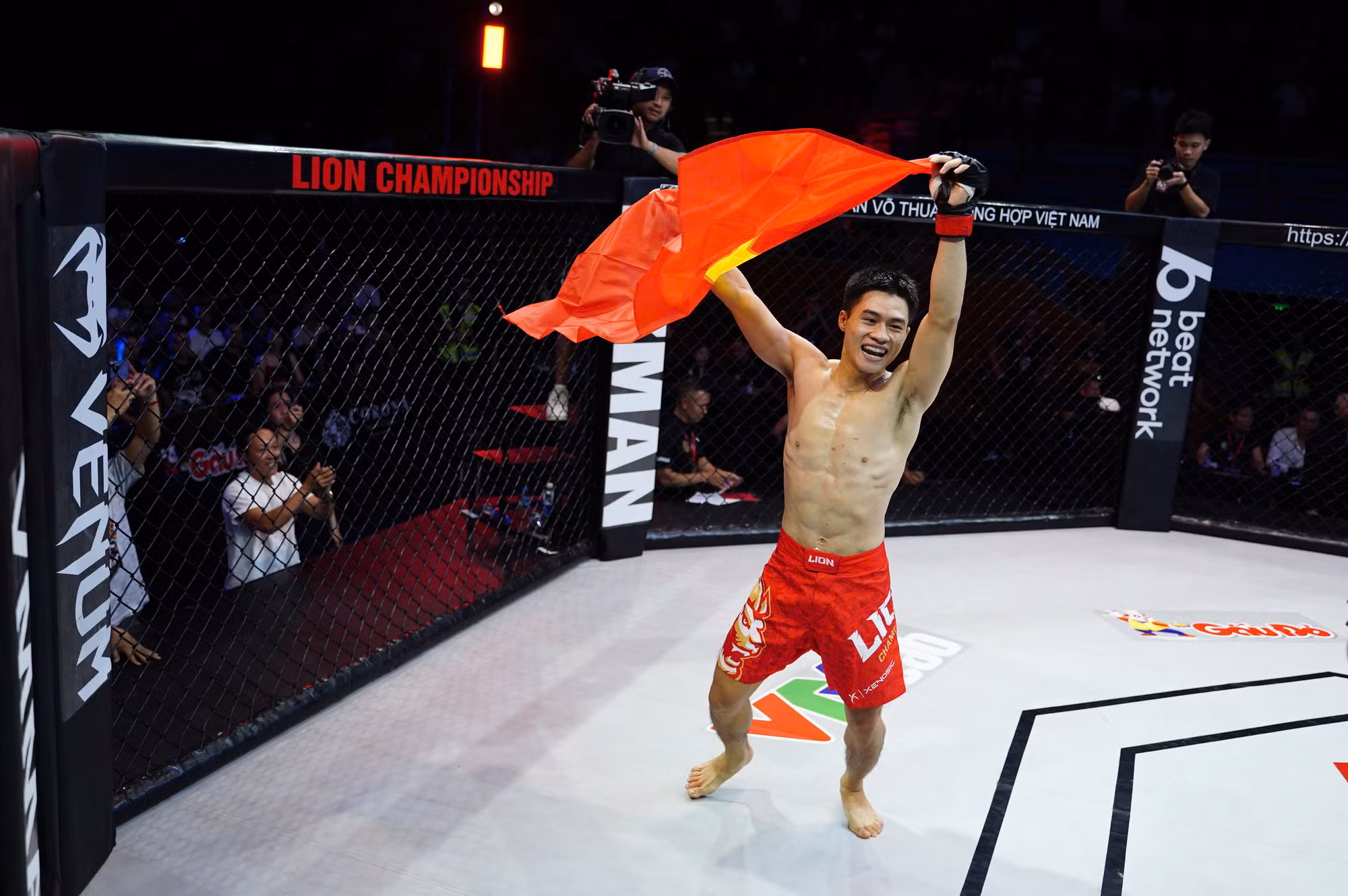 LION Championship 26: Trương Cao Minh Phát chiến thắng ấn tượng trước đối thủ châu Âu -0