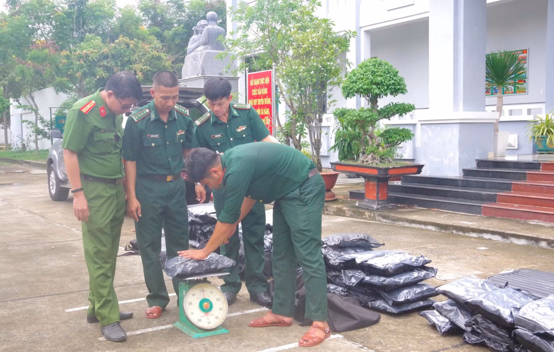Kết luận giám định 81kg vật thể trôi nổi trên biển -1