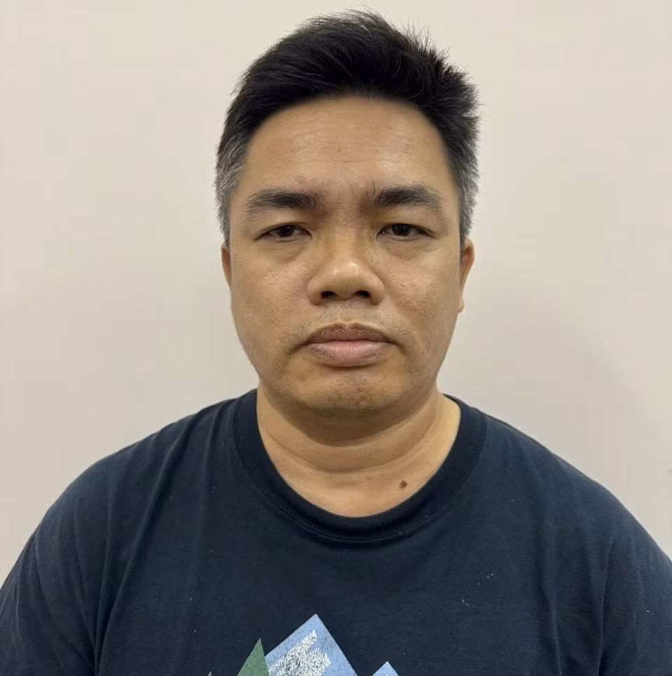 Bắt tạm giam đối tượng lừa đảo bằng chiêu “rút tiền thẻ tín dụng sinh lời cao” -0