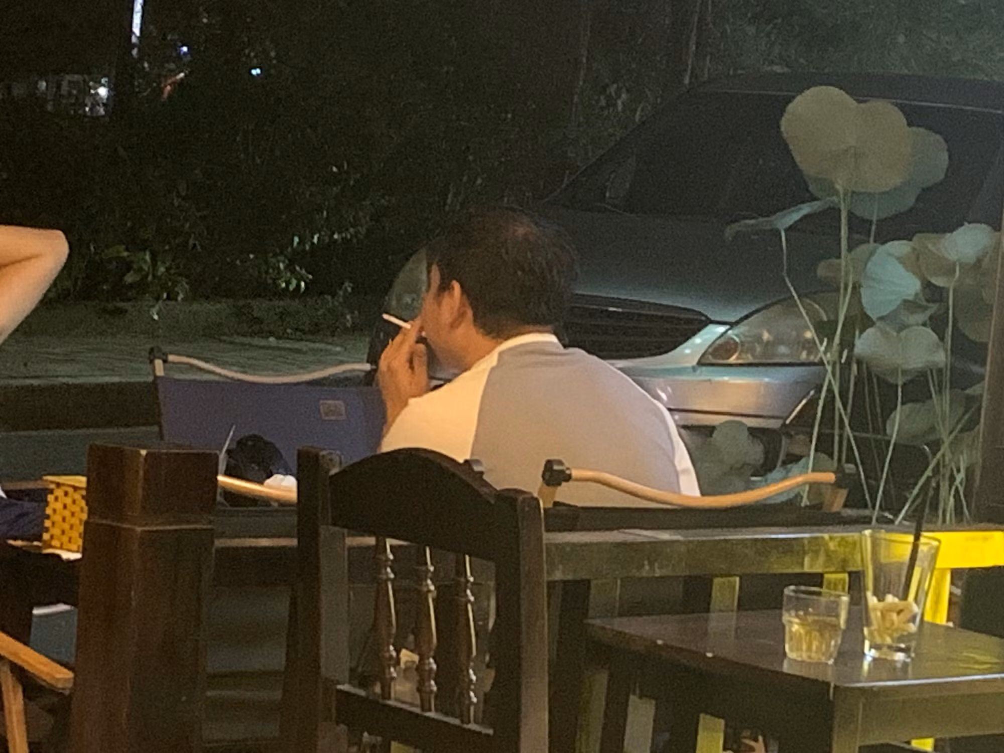 Hút thuốc lá nơi công cộng bị xử phạt như thế nào? -0