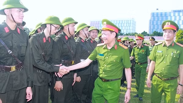Học viên văn bằng 2 các học viện, trường CAND huấn luyện đầu khoá tại Bộ Tư lệnh Cảnh sát cơ động