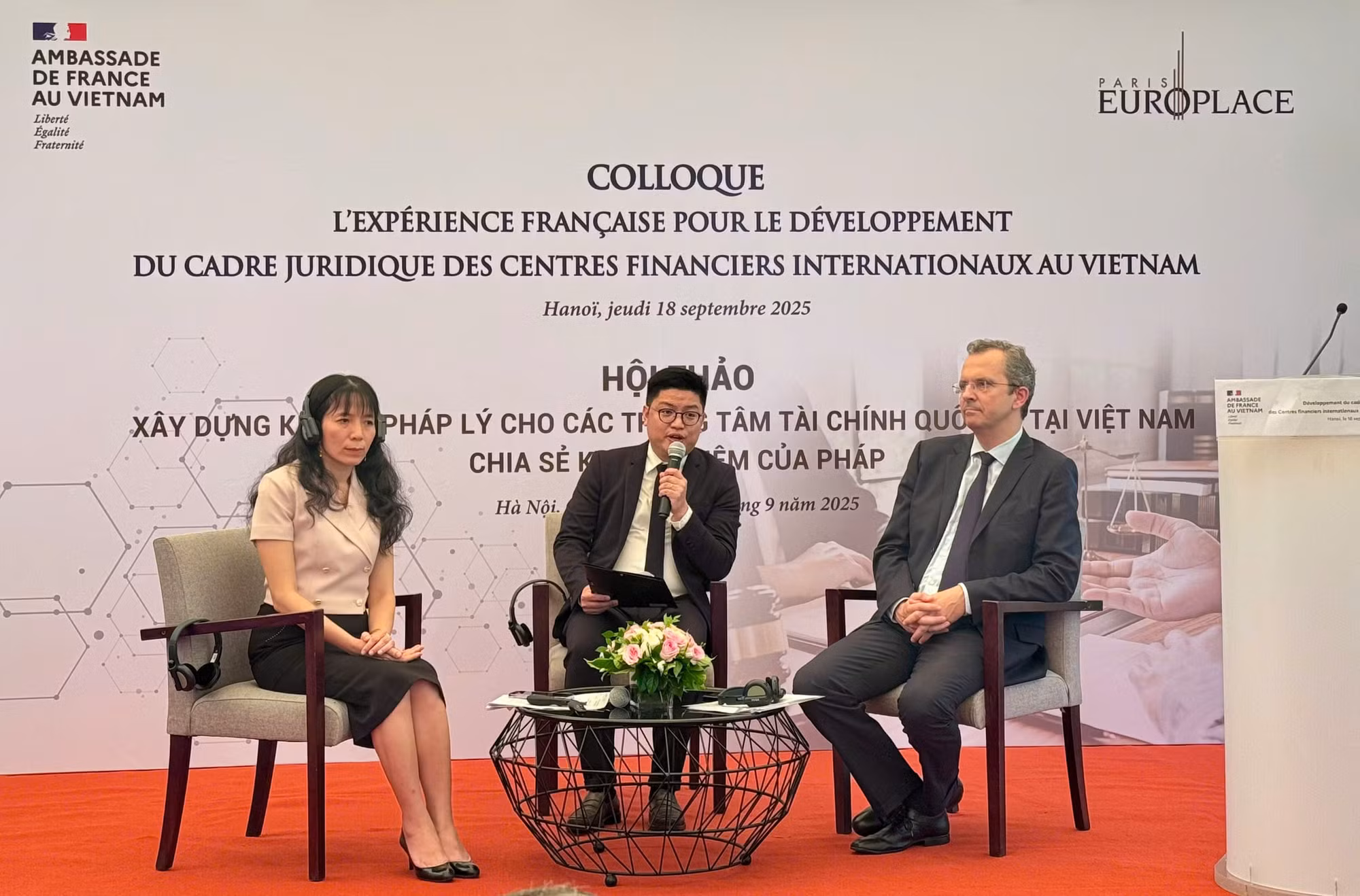 Lãnh đạo Paris Europlace chia sẻ kinh nghiệm xây dựng trung tâm tài chính -0