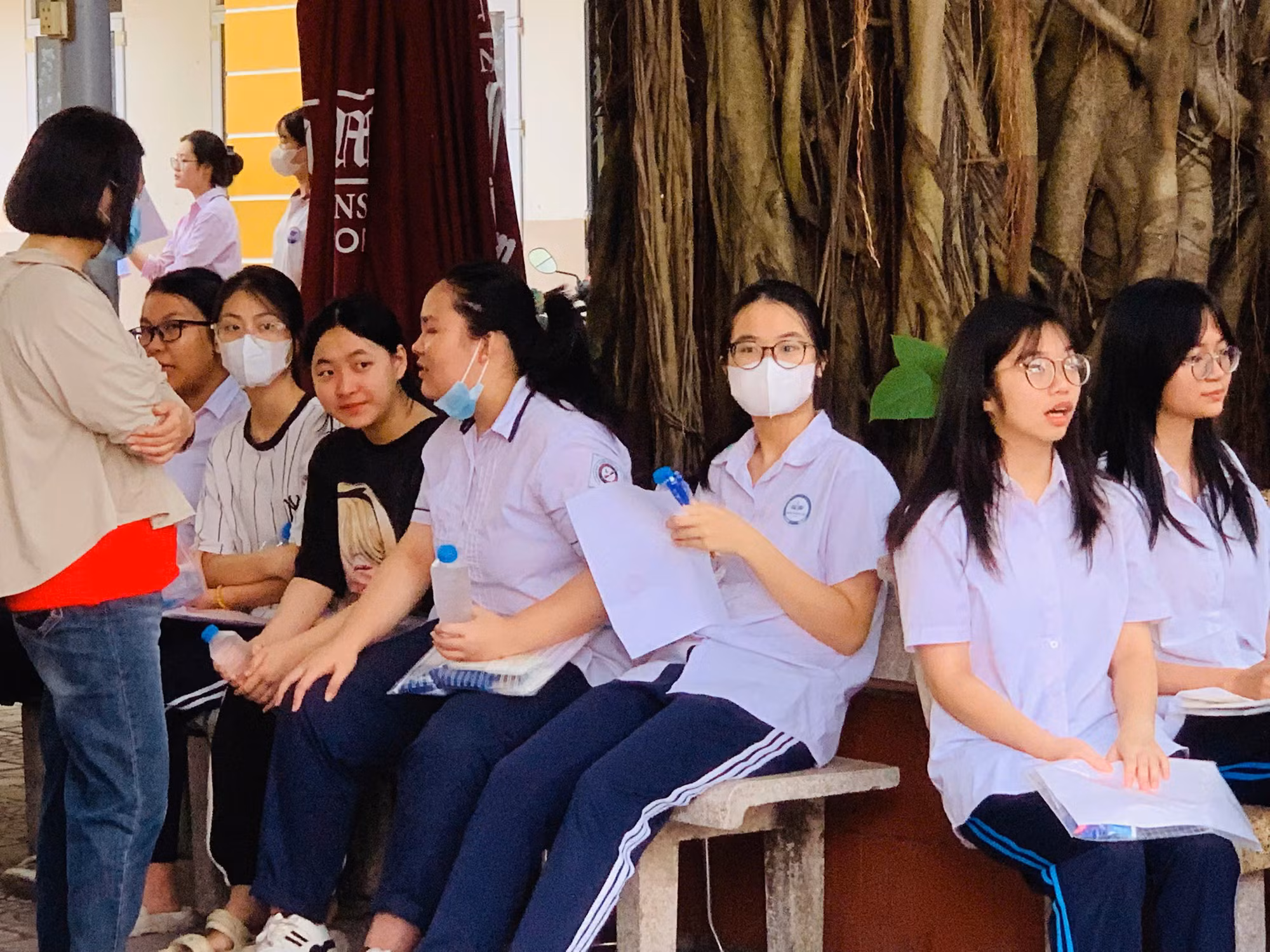 Giáo viên, học sinh nói gì về đề thi môn Ngữ văn lần đầu tiên thi theo chương trình mới? -0
