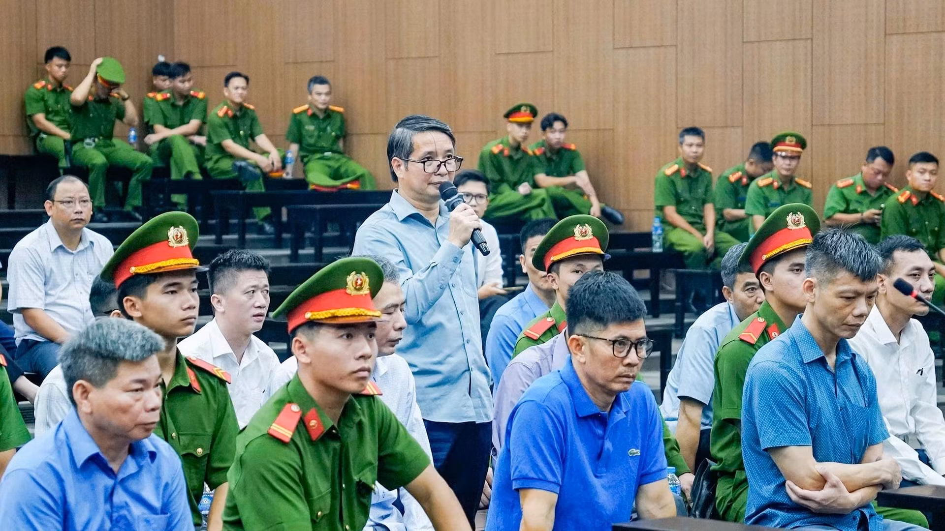 Cựu Phó Chủ nhiệm Văn phòng Quốc hội Phạm Thái Hà bị đề nghị từ 5 đến 6 năm tù -0