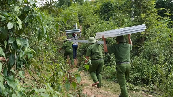 Dân có ấm, bản làng mới yên vui