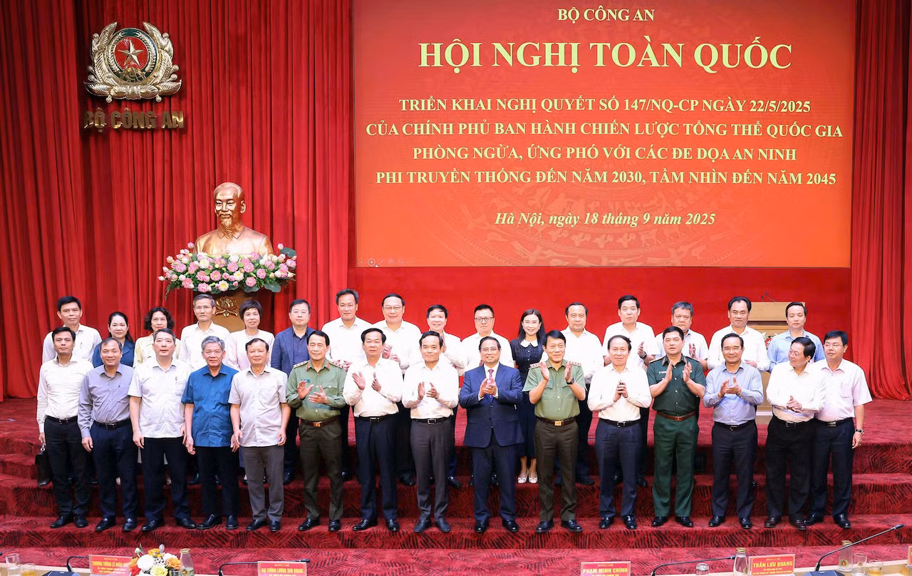 Phòng ngừa chủ động, bền vững; ứng phó kịp thời và hiệu quả các đe doạ an ninh phi truyền thống -0