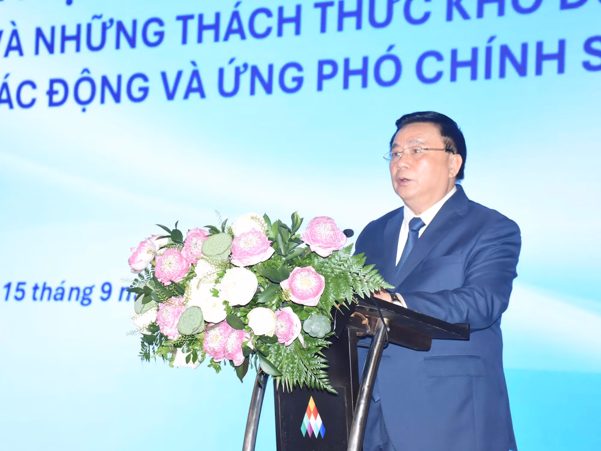 Hội thảo khoa học về sức mạnh không giới hạn và những thách thức khó dự báo của AI -0