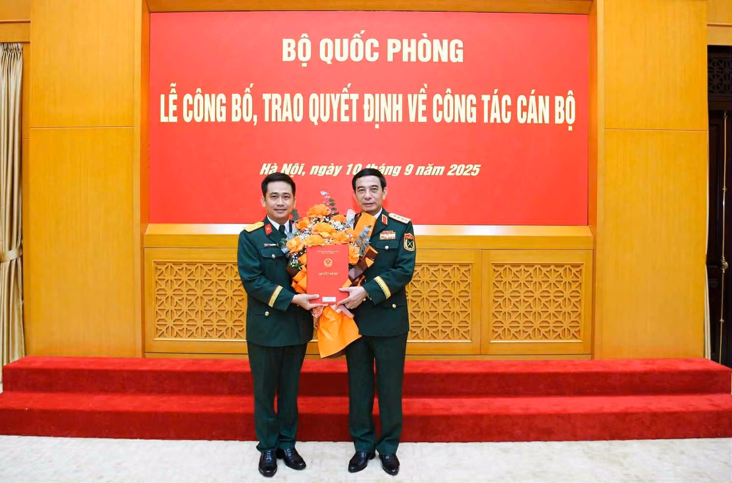 Tập đoàn Viettel có thêm 2 Phó Tổng Giám đốc -0