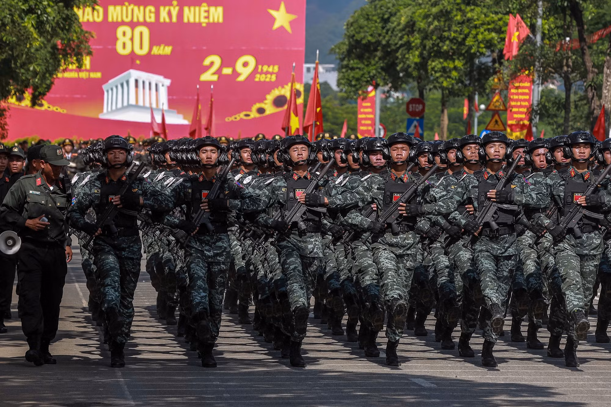 Sức mạnh kỷ luật và thao trường huấn luyện “vượt nắng, thắng mưa” (bài 3) -2