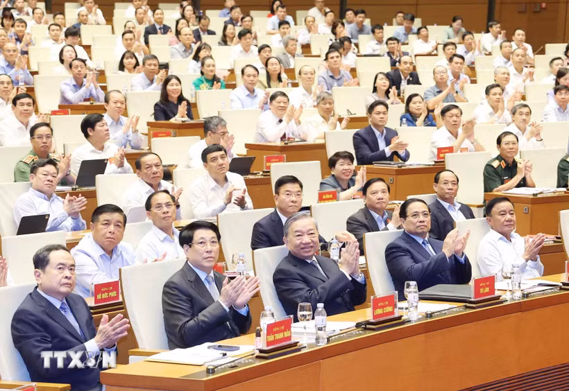 Tổng Bí thư Tô Lâm dự, chỉ đạo Hội nghị toàn quốc quán triệt 4 Nghị quyết quan trọng của Bộ Chính trị -0