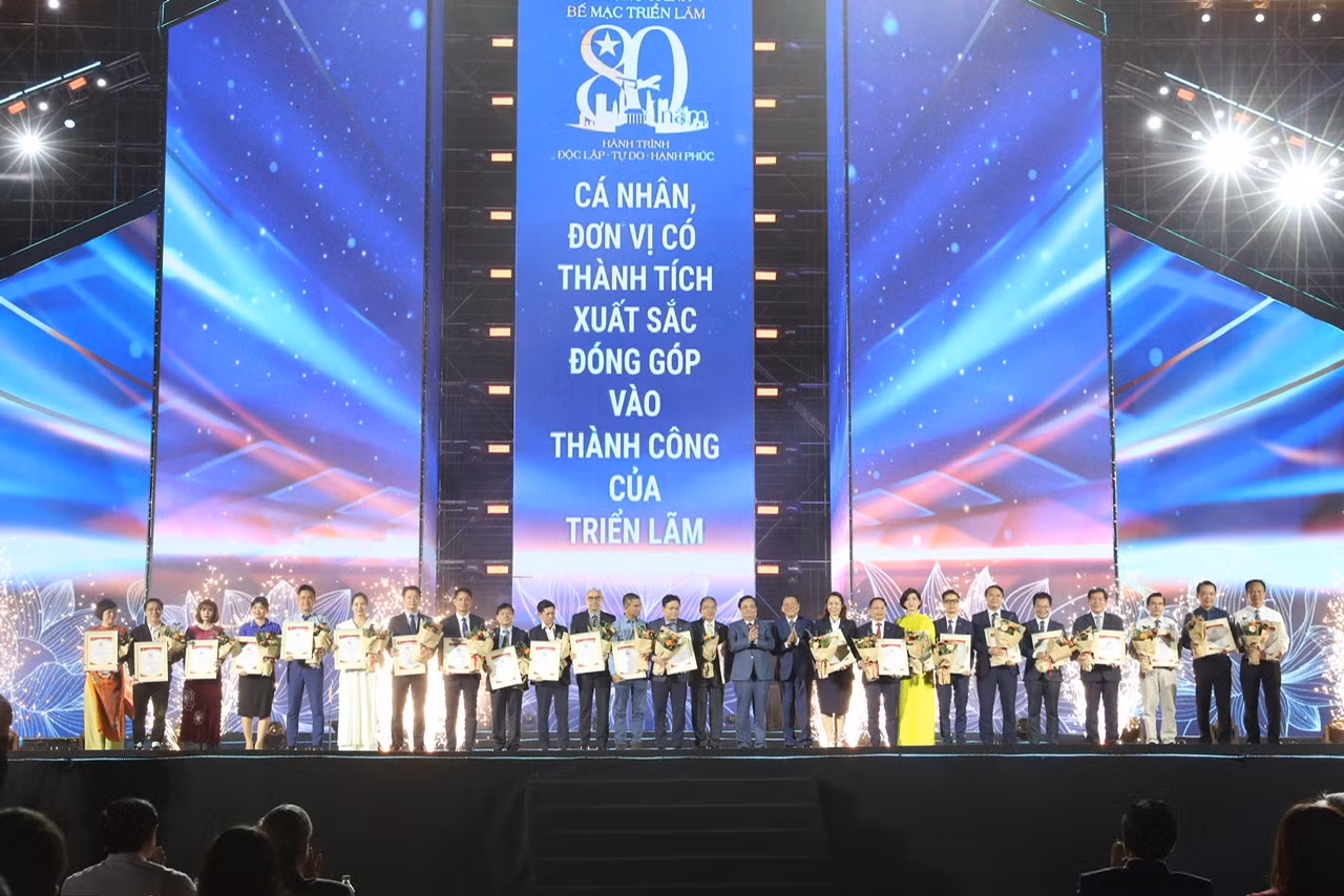 Bế mạc Triển lãm thành tựu đất nước “80 năm hành trình Độc lập – Tự do – Hạnh phúc” -0